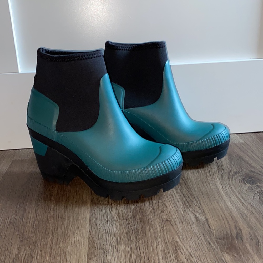 Hunter rain boots